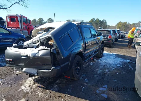 2010 Toyota Tacoma Base V6 z USA, uszkodzony, nr VIN 5TELU4EN8AZ732052